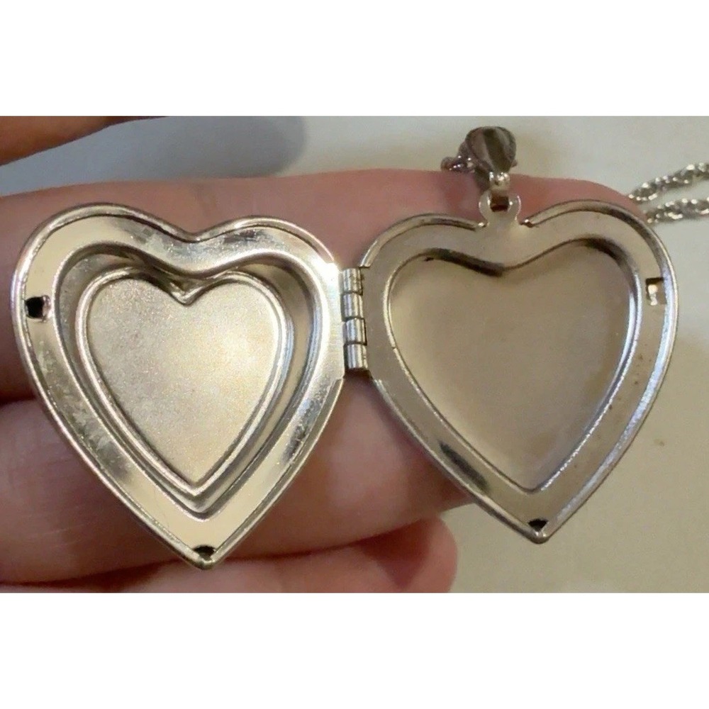 T20158-Vintage Silver Tone Heart Locket Necklace Rhinestone Crystal Pendant - Picture 5 of 7